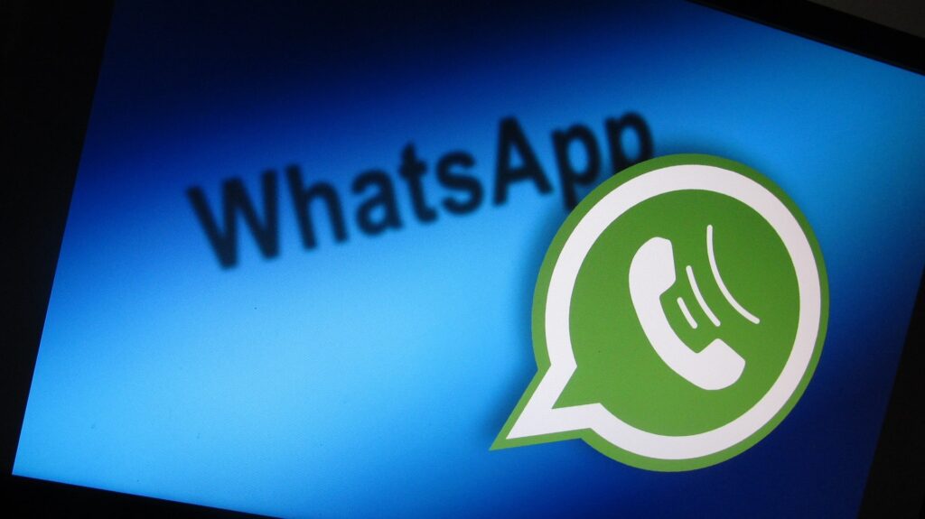 WhatsApp тестирует функцию, позволяющую блокировать чаты